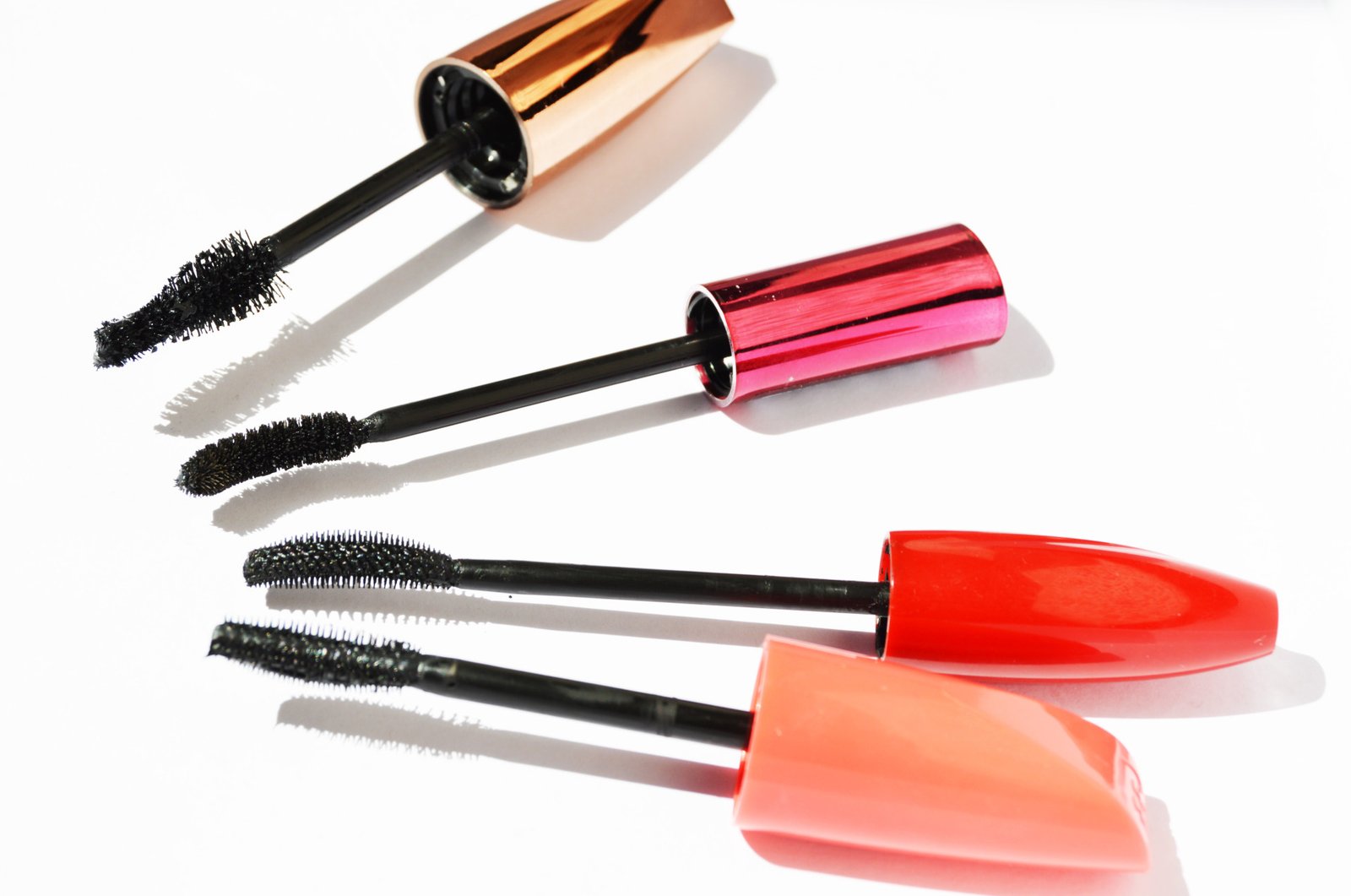 Best Drugstore Mascaras | There are so many drugstore mascaras in the market, however which one is the best one, which one actually does what's promised. Click through to find out the best drugstore mascaras