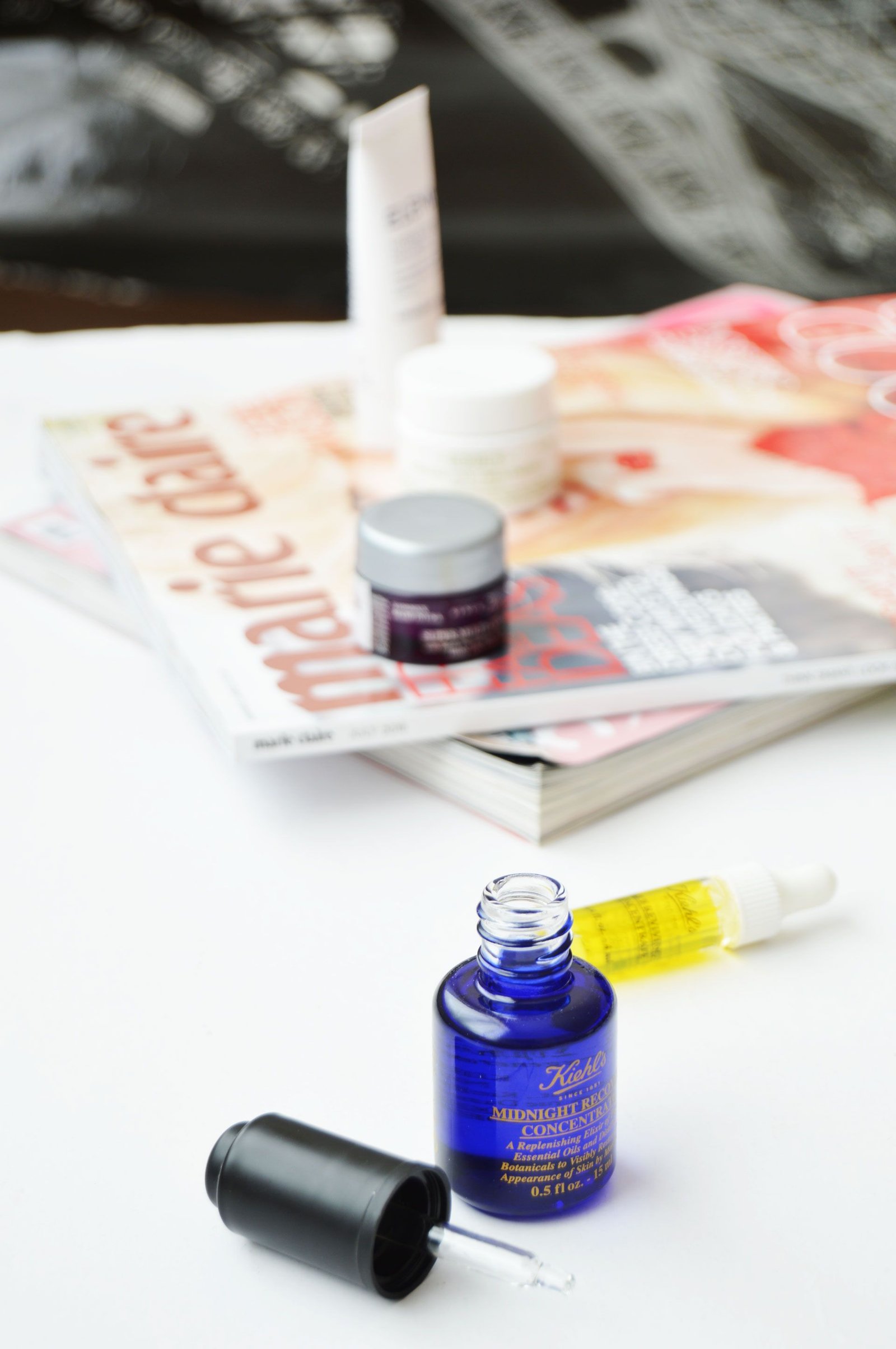 Skincare Routine with Kiehl's Midnight Recovery Concentrate | It is lightweight and fast absorbing oil, which will give fresh radiant looking skin.