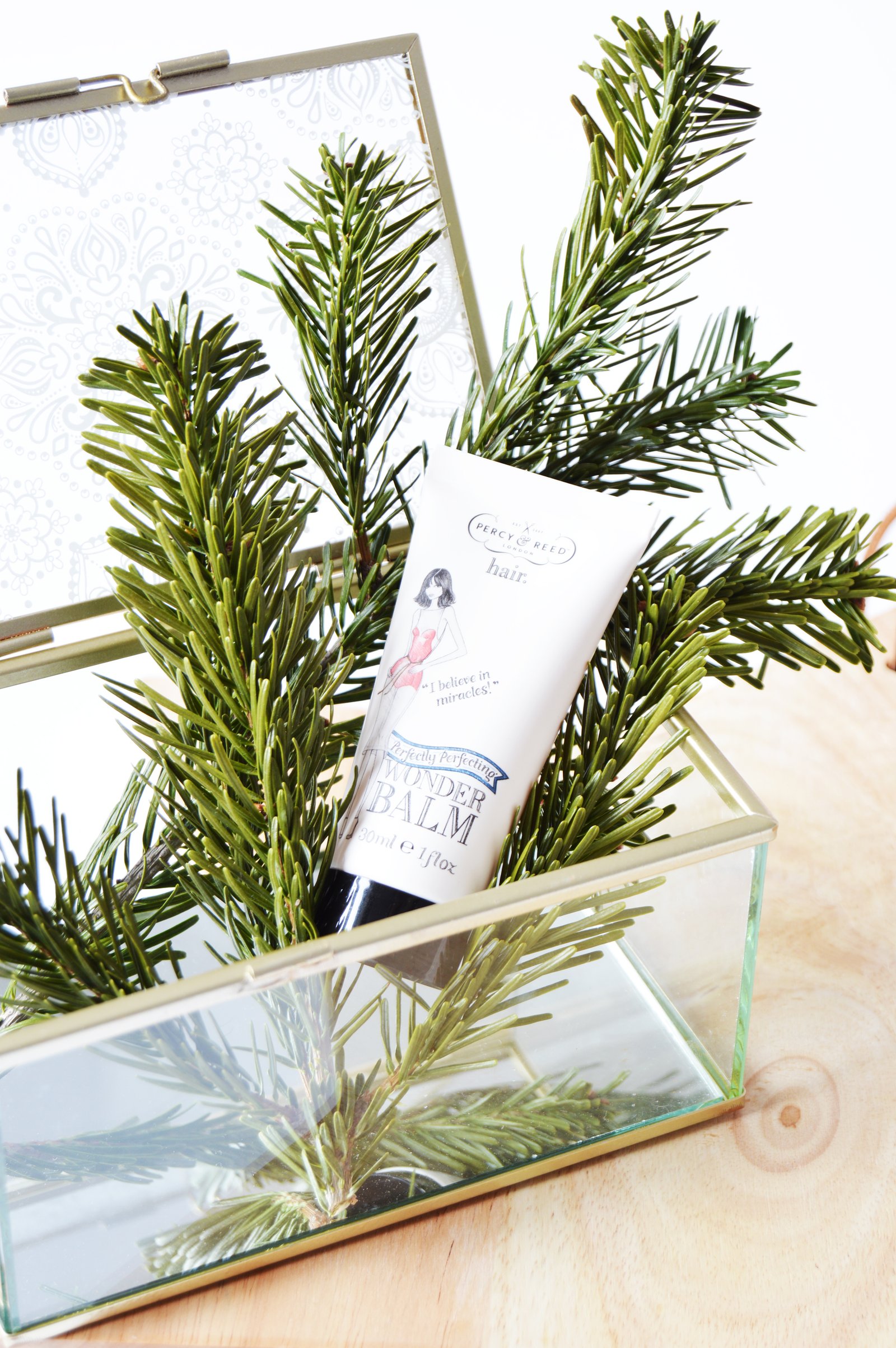 Percy & Reed Perfectly Perfecting Wonder Balm claims to prep and primes your hair in readiness for all styling products and techniques. It’s all you need for beautiful, healthy looking and flawless hair.