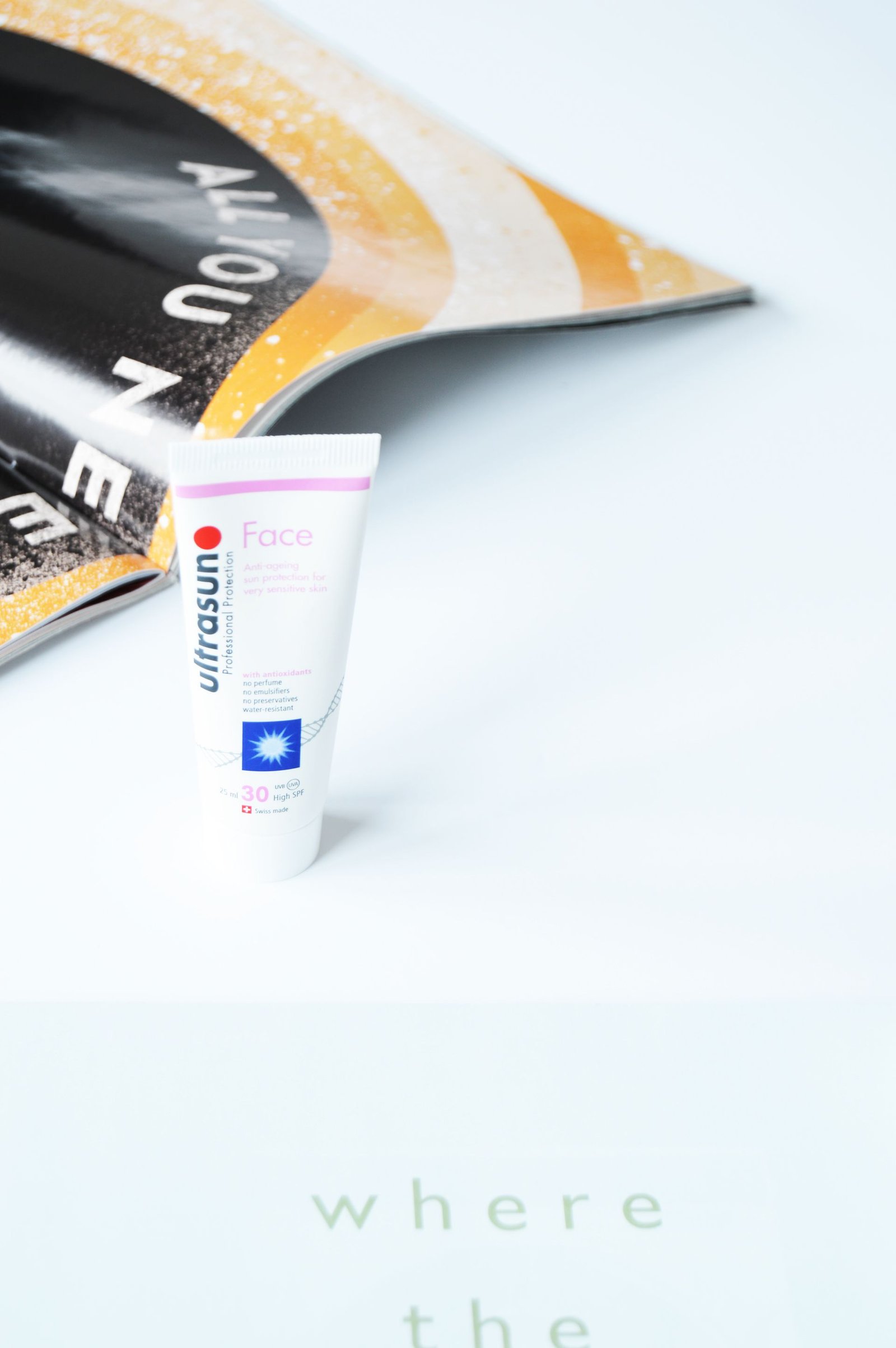 Ultrasun Anti-Ageing Sun Cream for Sensitive Skin SPF30 is a multi-purpose product which won't only keep your skin safe from the damaging effects of the sun rays and also fight against anti-aging with the active anti-aging ingredients.
