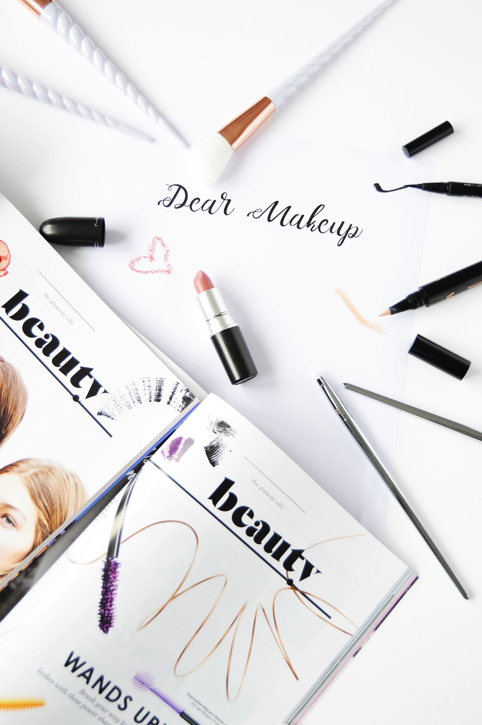 Do you remember when was the first time you fell in love with makeup? Was it as you were watching your mum putting her makeup on? Let's Talk First Makeup Love and share our stories!