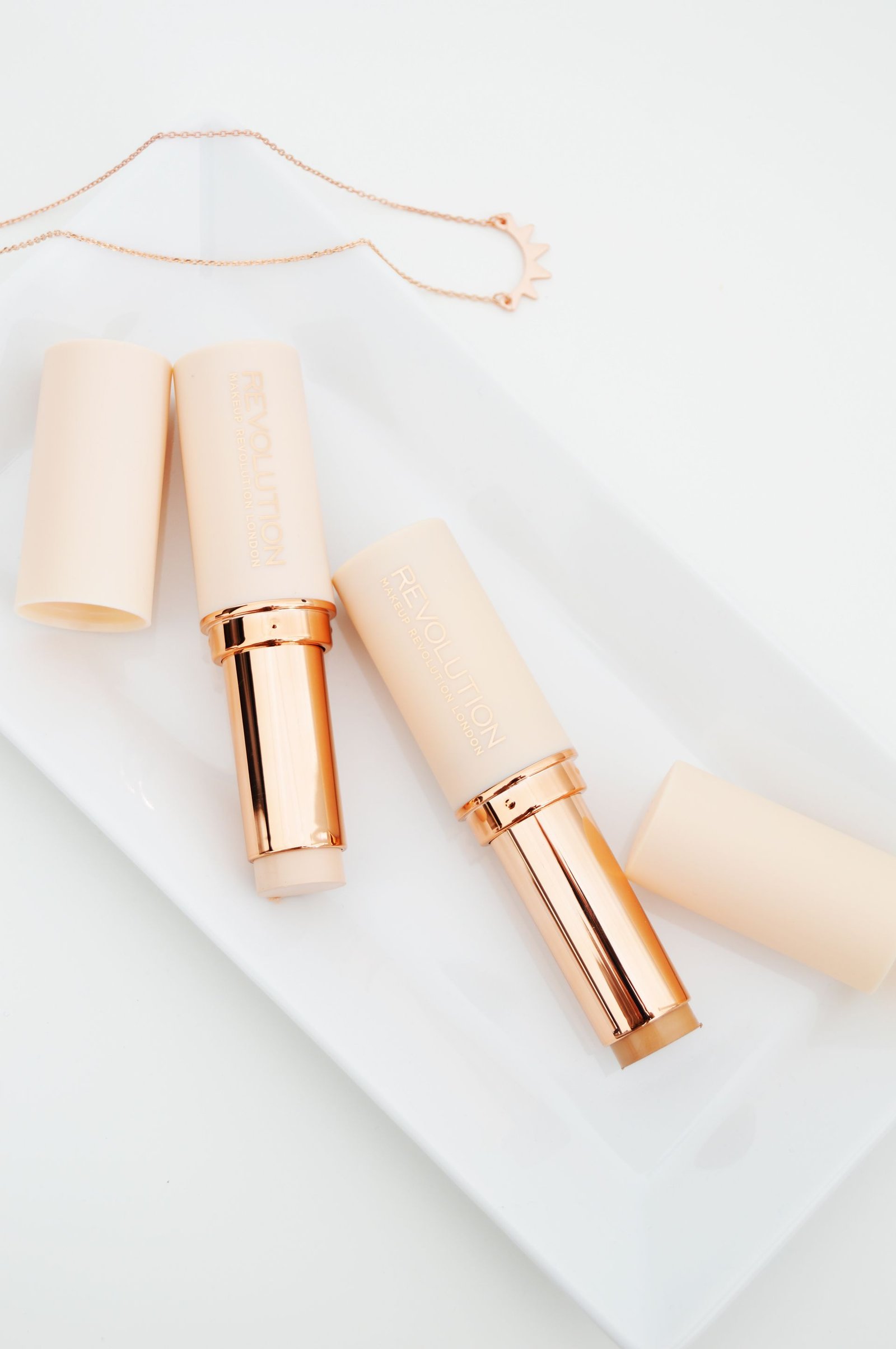 Makeup Revolution Fast Base Foundation Stick Review - Creamy, high coverage foundation with dewy finish!
