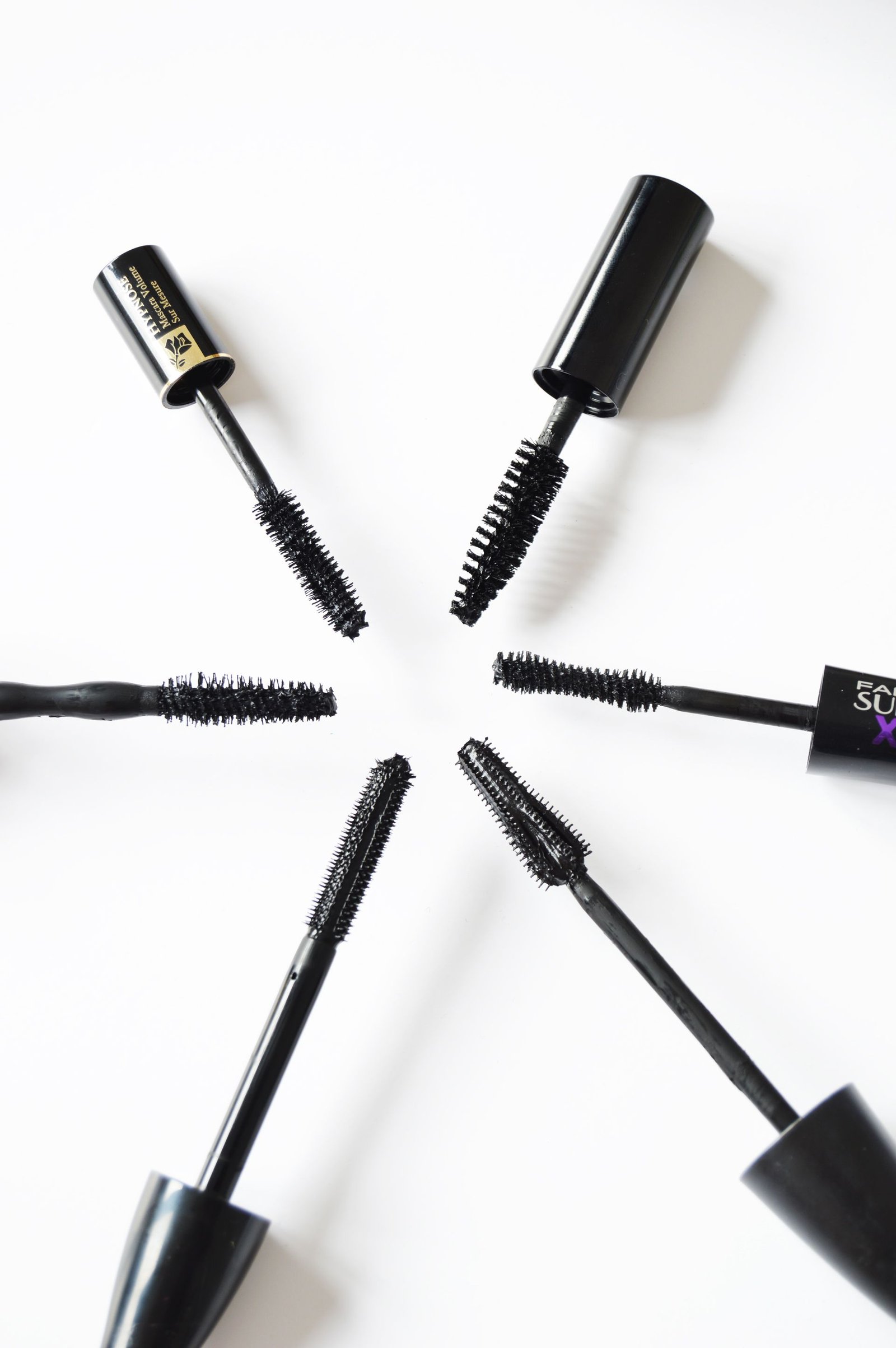Mascara Roundup | Best and Worst. Maybelline Lash Sensational Lucious Waterproof Mascara, Lancome Hypnose Mascara and more... If you want to find out which one is good then keep reading.